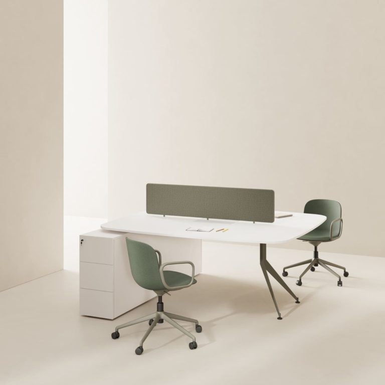 Table Usoa | Akaba