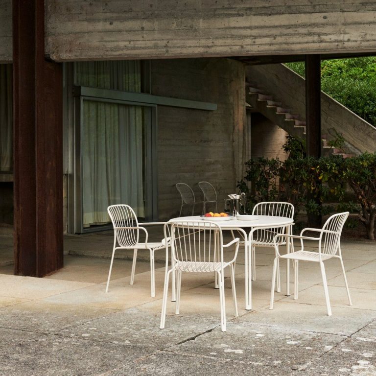 Table outdoor Thorvald | &Tradition